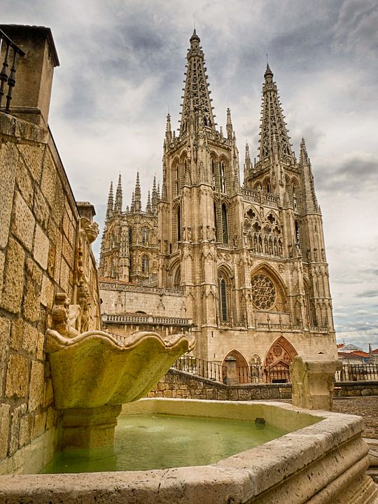 influencia gotica en la arquitectura del renacimiento espanol