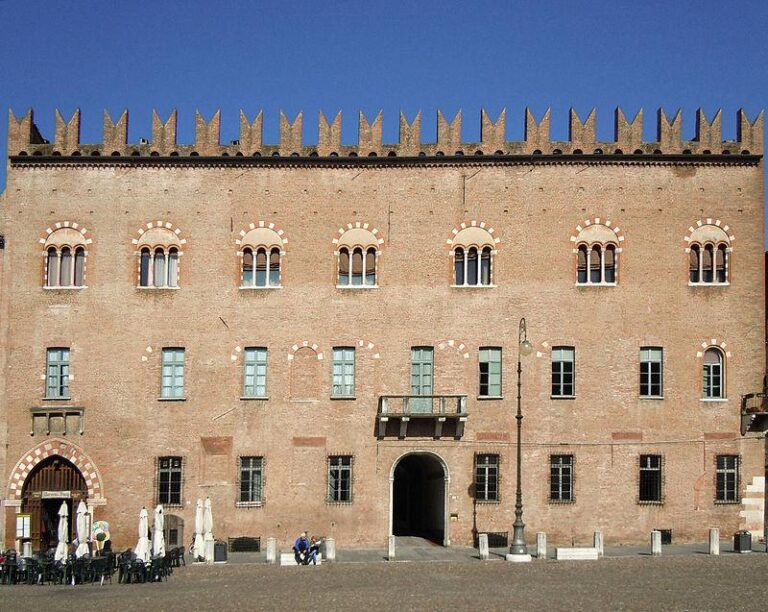 Palazzo Bonacolsi Palacio Bonacolsi