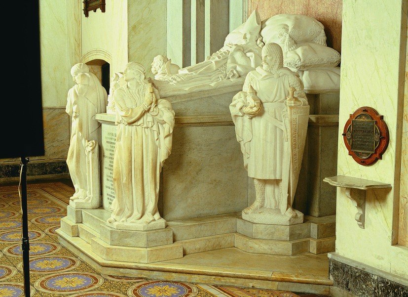 la delicada maestria de la piedra y la escultura en la arquitectura renacentista espanola el arte de la cantera